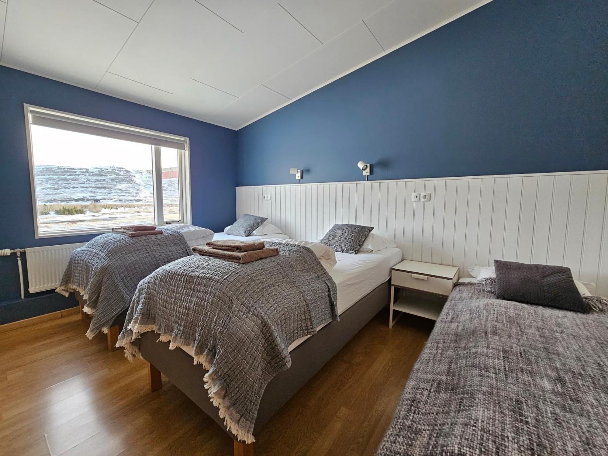 Hotel Laugarholl With Natural Hot Spring Holmavik Esterno foto