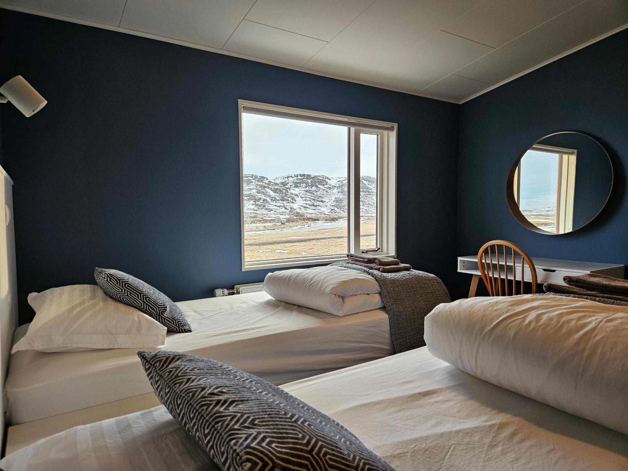 Hotel Laugarholl With Natural Hot Spring Holmavik Esterno foto