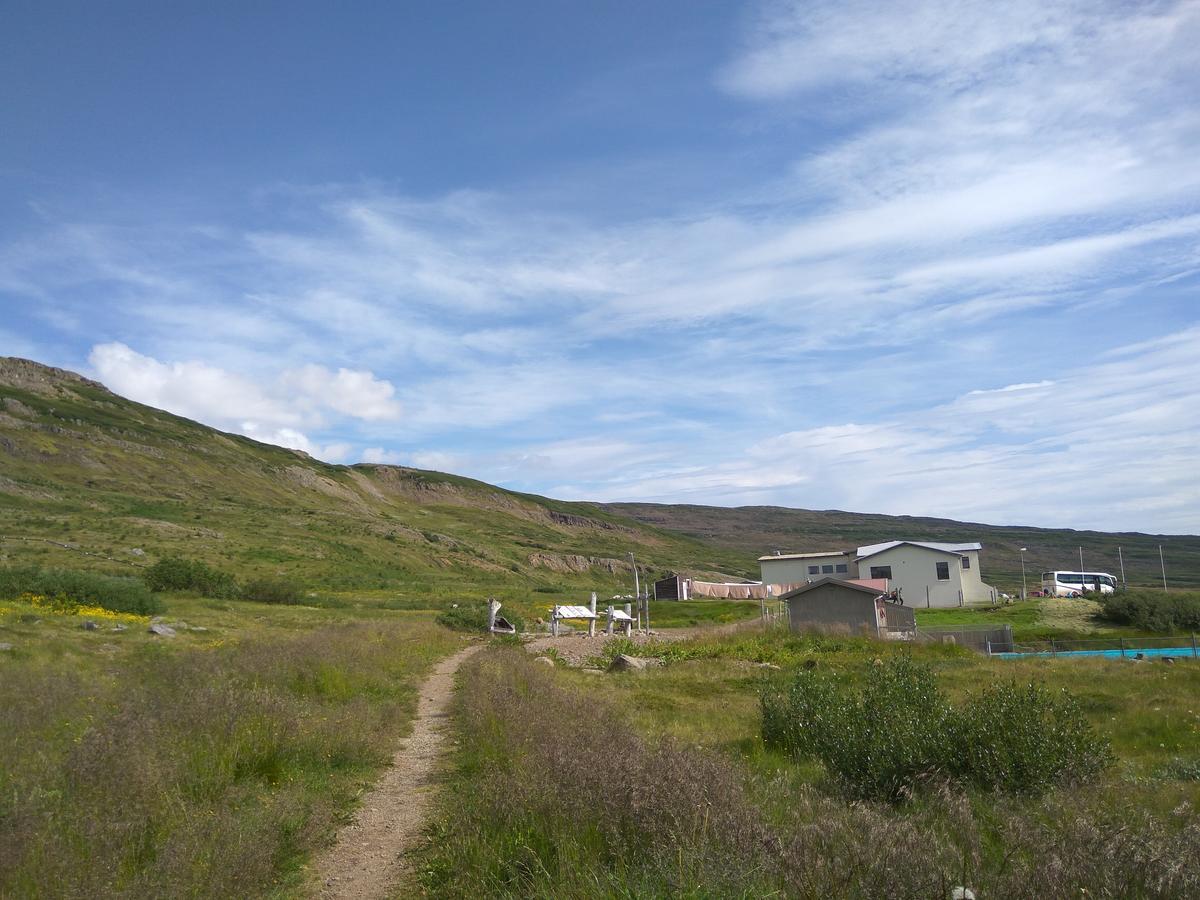 Hotel Laugarholl With Natural Hot Spring Holmavik Esterno foto